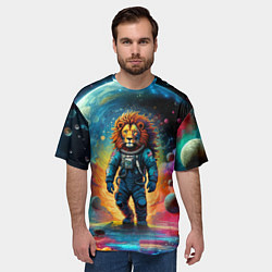 Футболка оверсайз мужская Лев бравый космонавт - неоновый космос, цвет: 3D-принт — фото 2
