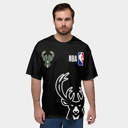 Футболка оверсайз мужская Милуоки Бакс - большой лого, цвет: 3D-принт — фото 2