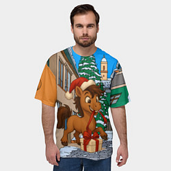 Футболка оверсайз мужская Лошадка распаковывает новогодний подарок, цвет: 3D-принт — фото 2