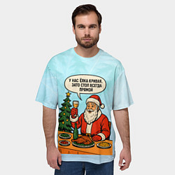 Футболка оверсайз мужская У нас елка кривая зато стол всегда прямой, цвет: 3D-принт — фото 2