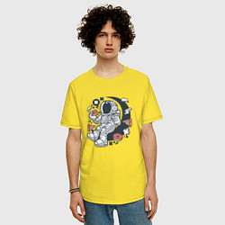 Футболка оверсайз мужская Космонавт-сладкоежка, цвет: желтый — фото 2