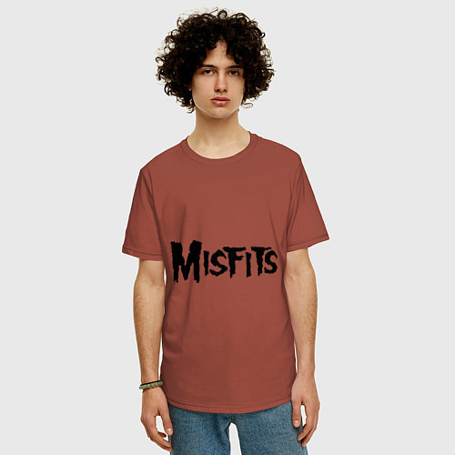 Мужская футболка оверсайз Misfits logo / Кирпичный – фото 3