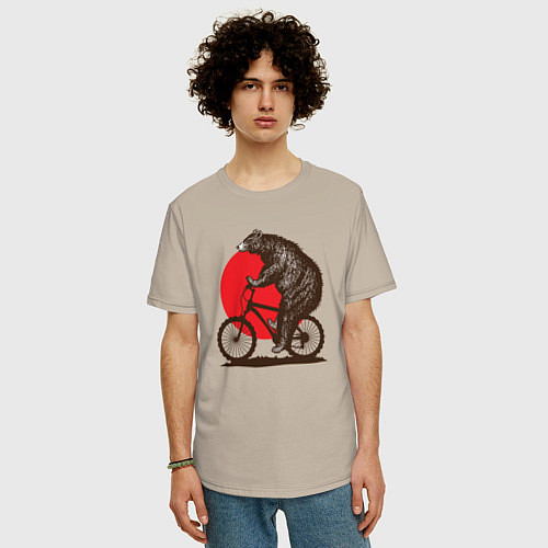 Мужская футболка оверсайз Медведь на велосиеде / Миндальный – фото 3