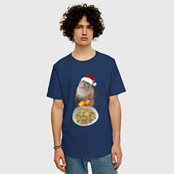 Футболка оверсайз мужская Новогодний кот и оливье, цвет: тёмно-синий — фото 2