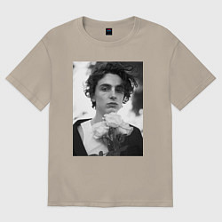 Футболка оверсайз мужская Timothee Chalamet с розами, цвет: миндальный