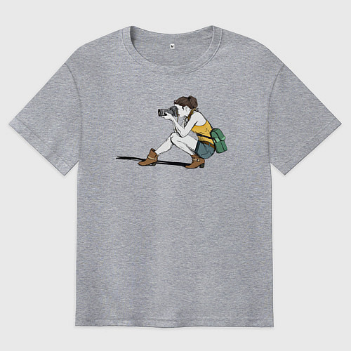 Мужская футболка оверсайз Девушка фотограф за работой / Меланж – фото 1