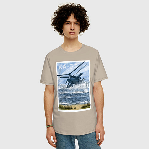 Мужская футболка оверсайз Вертолет КА-52 / Миндальный – фото 3
