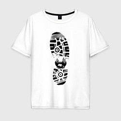 Футболка оверсайз мужская Туристический ботинок, цвет: белый
