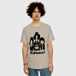 Футболка оверсайз мужская Ramones панк рок группа, цвет: миндальный — фото 2