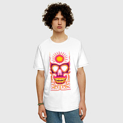 Футболка оверсайз мужская Яркая черепушка с солнцем, цвет: белый — фото 2