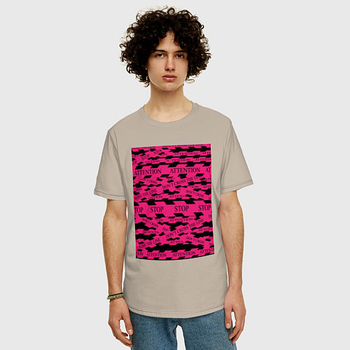 Мужская футболка оверсайз Розовая стоп лента Абстракция с заградительной лен / Миндальный – фото 3