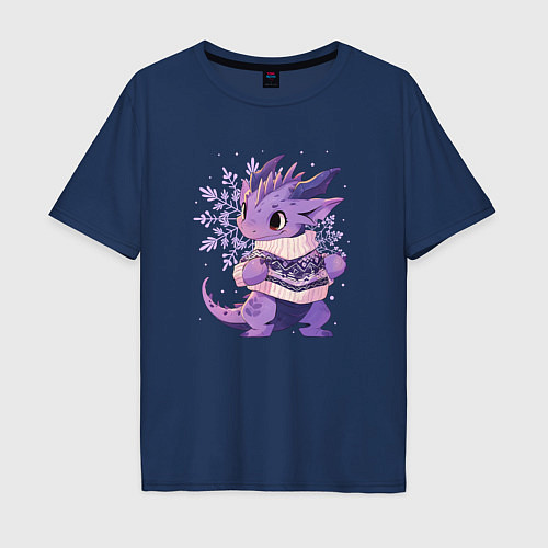 Мужская футболка оверсайз Фиолетовый дракон в свитере / Тёмно-синий – фото 1