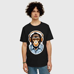 Футболка оверсайз мужская Портрет обезьяны в наушниках, цвет: черный — фото 2