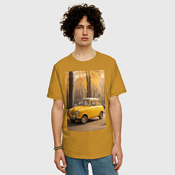 Футболка оверсайз мужская Желтый ретро автомобиль, цвет: горчичный — фото 2
