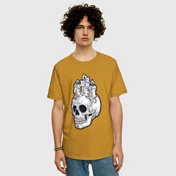 Футболка оверсайз мужская Череп и свечи, цвет: горчичный — фото 2