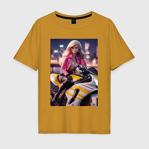 Мужская футболка оверсайз Barbie on a Kawasaki sports motorcycle / Горчичный – фото 1