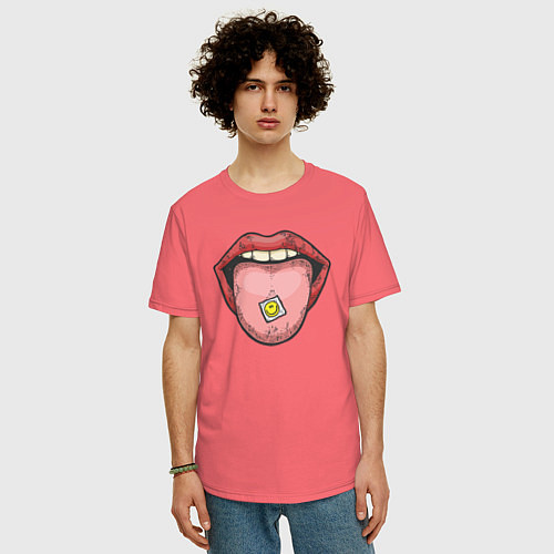 Мужская футболка оверсайз Smiling lips / Коралловый – фото 3