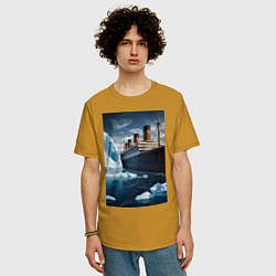Футболка оверсайз мужская Титаник плывет среди айсбергов, цвет: горчичный — фото 2