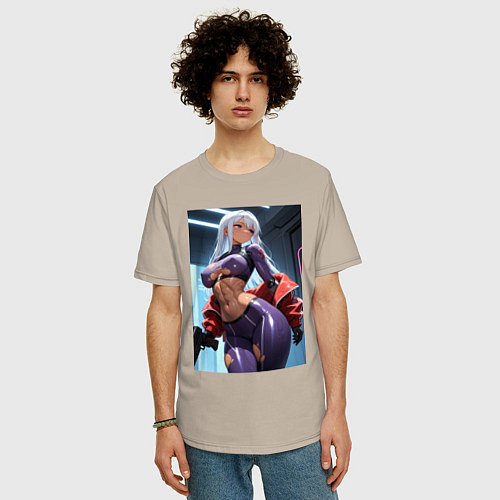 Мужская футболка оверсайз Девушка-киллер с пистолетом / Миндальный – фото 3