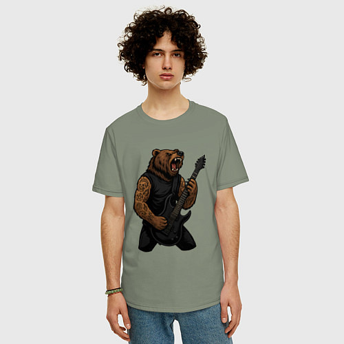 Мужская футболка оверсайз Медведь играет на электрогитаре / Авокадо – фото 3