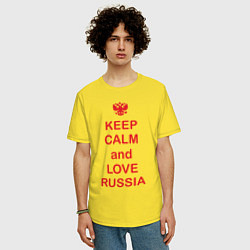 Футболка оверсайз мужская Keep Calm & Love Russia, цвет: желтый — фото 2