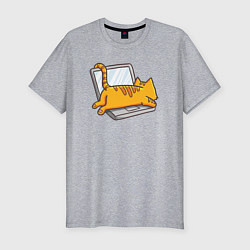 Мужская slim-футболка Котик лежит на ноутбуке