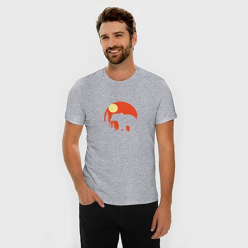 Мужская slim-футболка Медведь на фоне природы / Меланж – фото 3