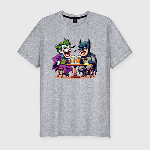 Мужская slim-футболка Джокер и Бэтмен пьют пиво за столом / Меланж – фото 1