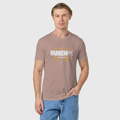 Мужская футболка Rainbow six | Siege : Pro league (white) / Пыльно-розовый – фото 3