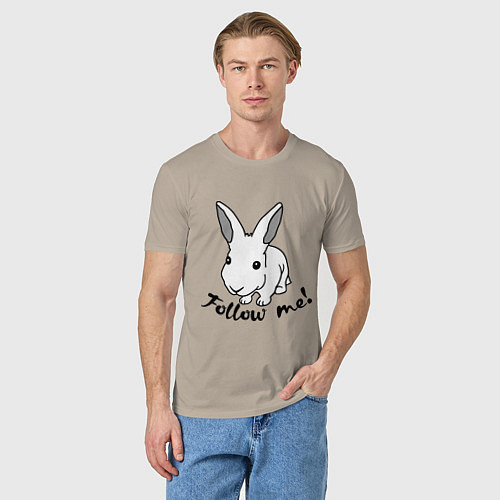 Мужская футболка Rabbit: follow me / Миндальный – фото 3