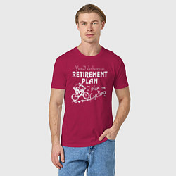 Футболка хлопковая мужская Мой план на пенсию - ездить на велосипеде, цвет: маджента — фото 2