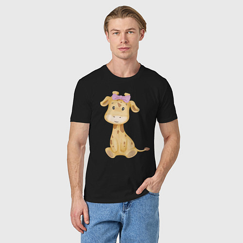 Мужская футболка Милый жирафик с бантиком / Черный – фото 3
