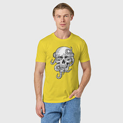 Футболка хлопковая мужская Skull octopus, цвет: желтый — фото 2