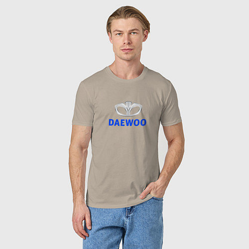 Мужская футболка Daewoo sport auto logo / Миндальный – фото 3