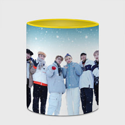 Кружка 3D Stray Kids winter, цвет: 3D-белый + желтый — фото 2