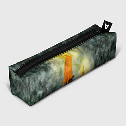 Пенал Две горящие свечи в темноте