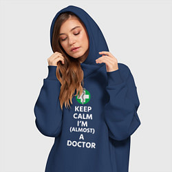 Женское худи-платье Keep calm I??m a doctor, цвет: тёмно-синий — фото 2