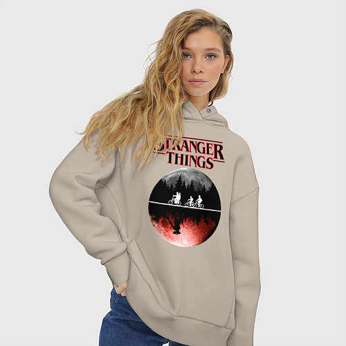 Женское худи оверсайз Очень странные дела / Миндальный – фото 3