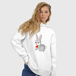 Толстовка оверсайз женская Кролик и сердечко, цвет: белый — фото 2
