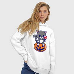 Толстовка оверсайз женская Хэллоуин котик с леденцом, цвет: белый — фото 2