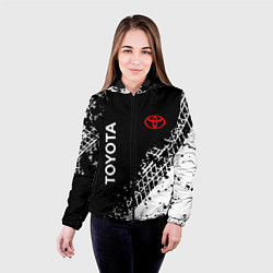 Куртка с капюшоном женская Тойота: следы от шин, цвет: 3D-черный — фото 2
