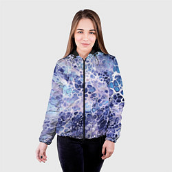 Куртка с капюшоном женская Абстракция текстура воды и мрамора, цвет: 3D-черный — фото 2