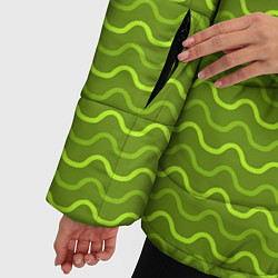 Куртка зимняя женская Зеленые светлые и темные волнистые полосы, цвет: 3D-красный — фото 2