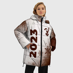 Куртка зимняя женская Кролик НГ хитрый: надпись, символ на светлом, цвет: 3D-черный — фото 2