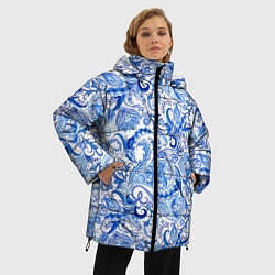 Куртка зимняя женская Гжельская роспись на белом фоне, цвет: 3D-черный — фото 2