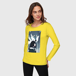 Лонгслив хлопковый женский Девушка под защитой волка - нейросеть - аниме, цвет: желтый — фото 2