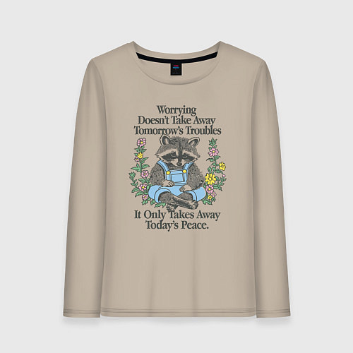 Женский лонгслив Спокойный Енот / Миндальный – фото 1