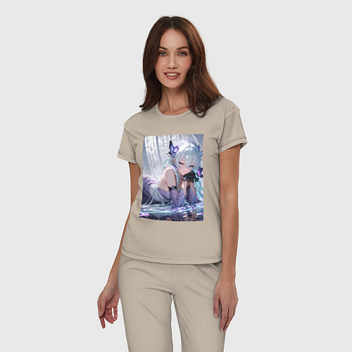 Женская пижама Девушка лежащая на глади воды с бабочками и лепест / Миндальный – фото 3