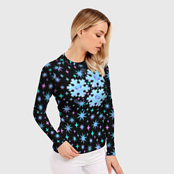 Рашгард женский Снежинки в ночном небе с цветными звездами, цвет: 3D-принт — фото 2