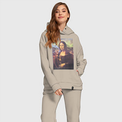 Женский костюм оверсайз Мона Лиза с кальяном, цвет: миндальный — фото 2